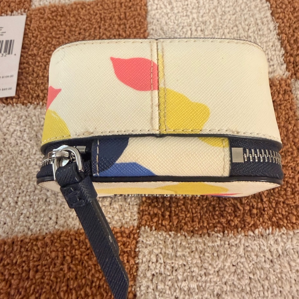Kate Spade Lemon Zest Jewelry Holder - Picture 5 of 10